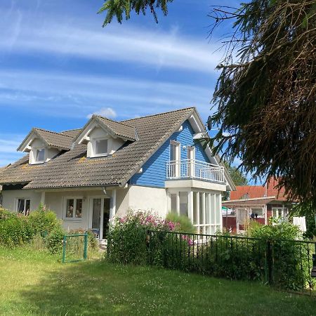 Ferienhaus am Wasser im Grünen Zecherin Exterior foto